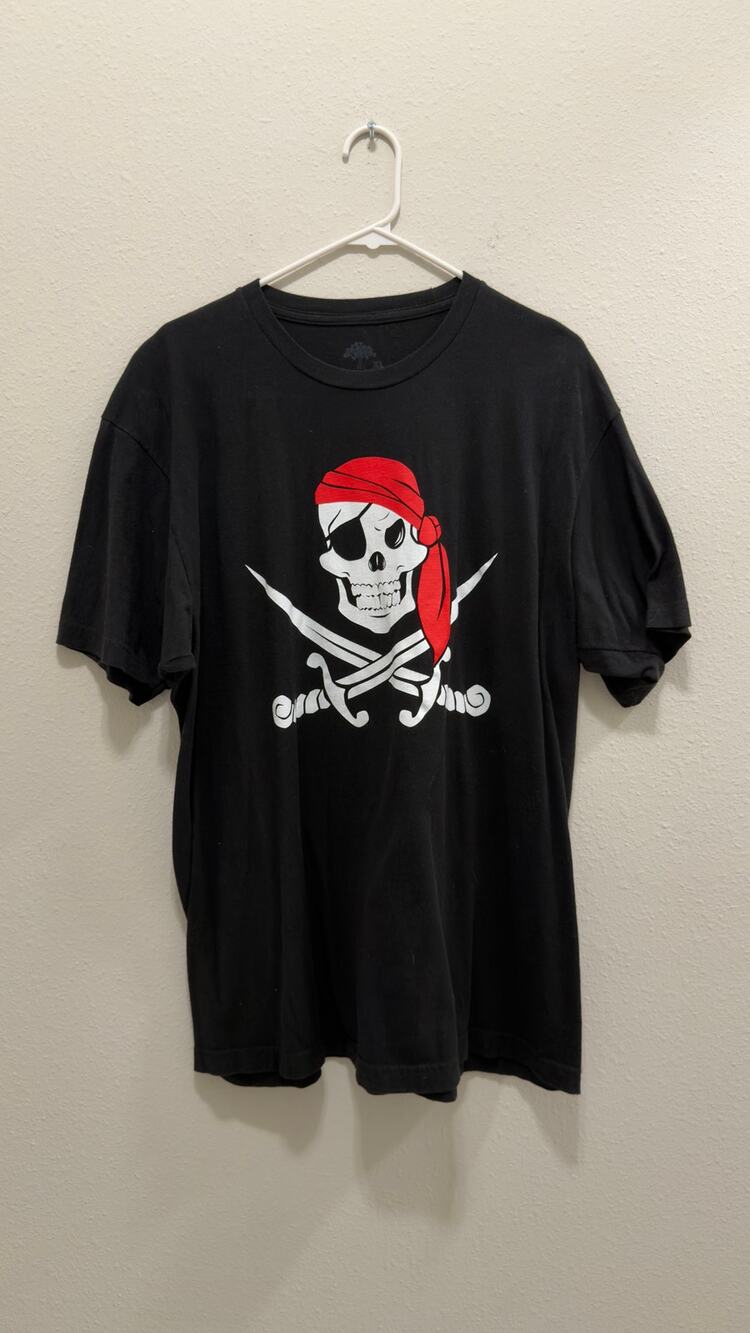Ann Arbor T-Shirt Co. Men's Pirate Graphic Tee Black Size XL Skull Crossbones